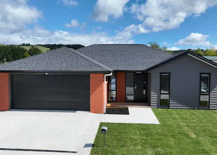 度假居 Brand New House With 5 Bedroom And 3 Full Bathroom 罗托鲁阿