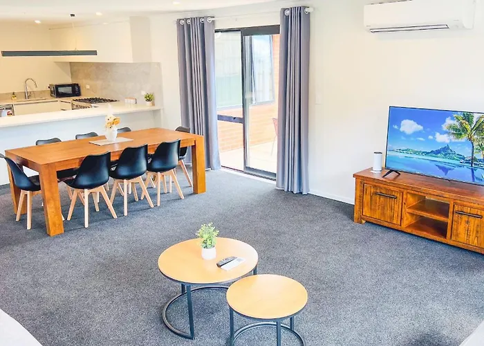 度假居 Brand New House With 5 Bedroom And 3 Full Bathroom *