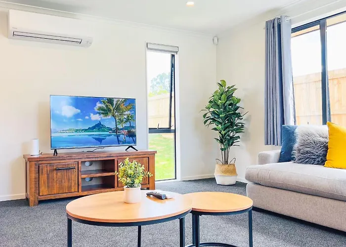 度假居 Brand New House With 5 Bedroom And 3 Full Bathroom 罗托鲁阿