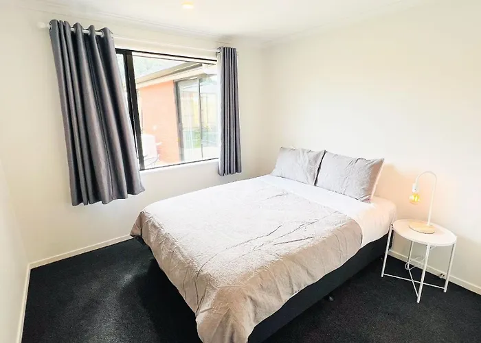 度假居 Brand New House With 5 Bedroom And 3 Full Bathroom *
